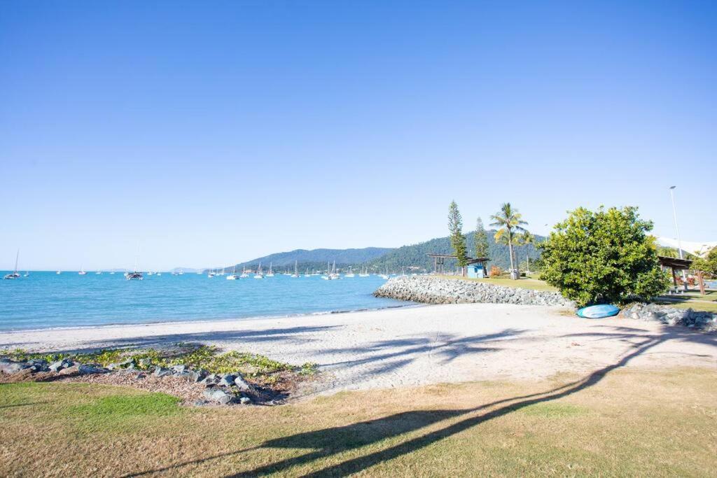Airlie Sun & Sand Motel Accommodation #4 埃尔利海滩 外观 照片